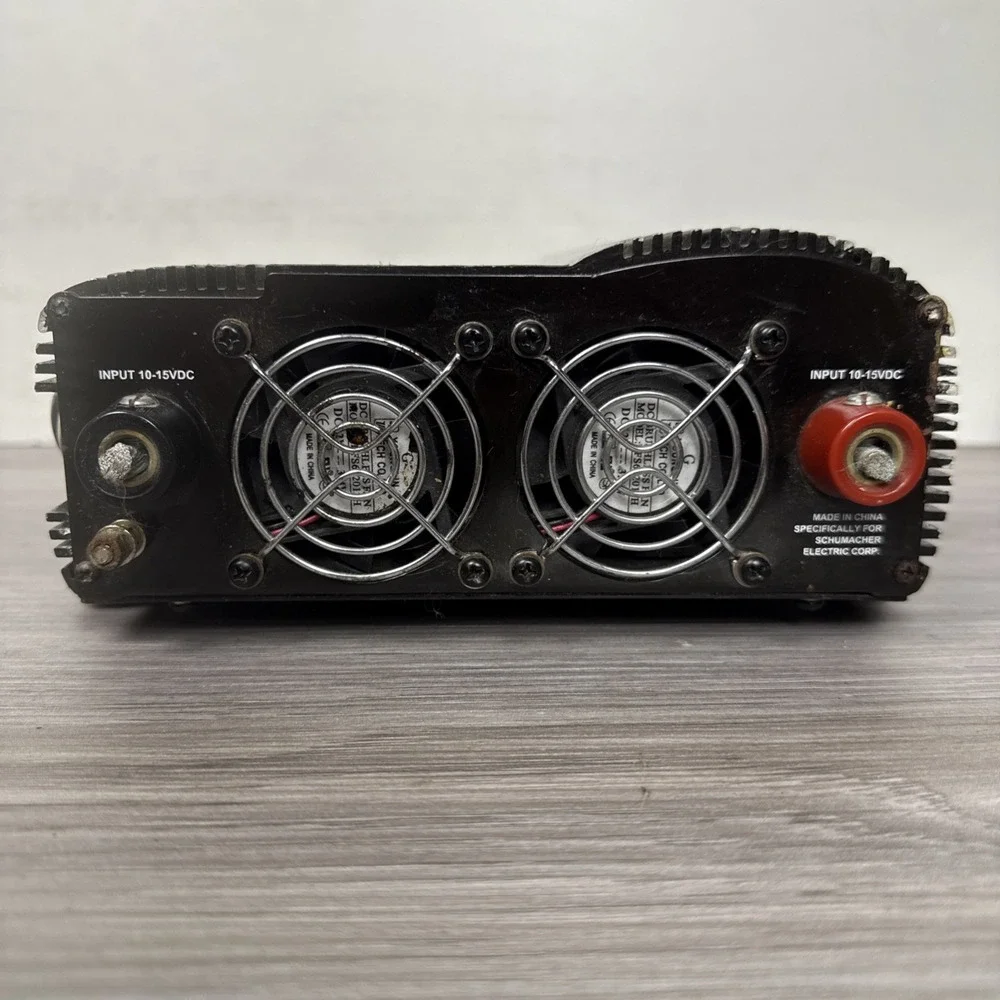 Schumacher PI-1500 1500-Watt Portable Power Converter Inverter DC to AC‎